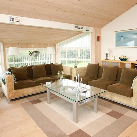 8 Person In Lokken-by Traum Løkken