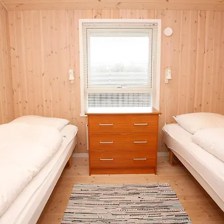 8 Person In Lokken-by Traum * Lokken