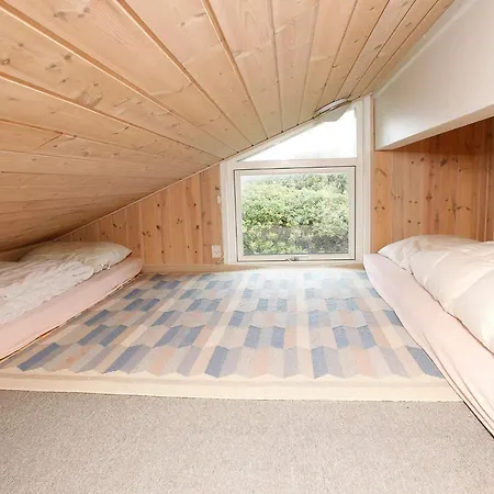 8 Person In Lokken-by Traum