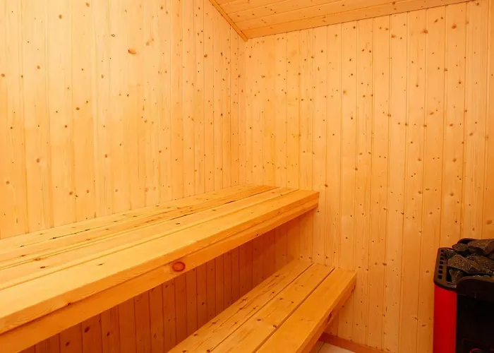 8 Person In Lokken-by Traum * 洛肯